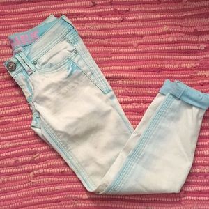 Kohl’s Acid Wash Blue Jeans